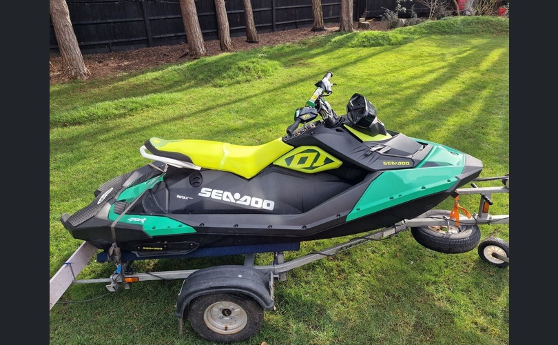 Sea-Doo Spark Trixx 3UP 90 HP-kuva-4